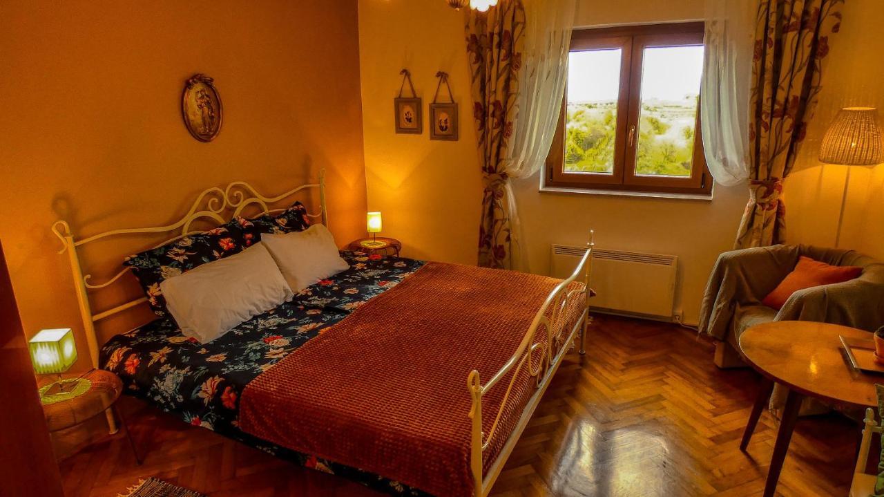 Apartment Nona Ancka マレズィーシュ エクステリア 写真